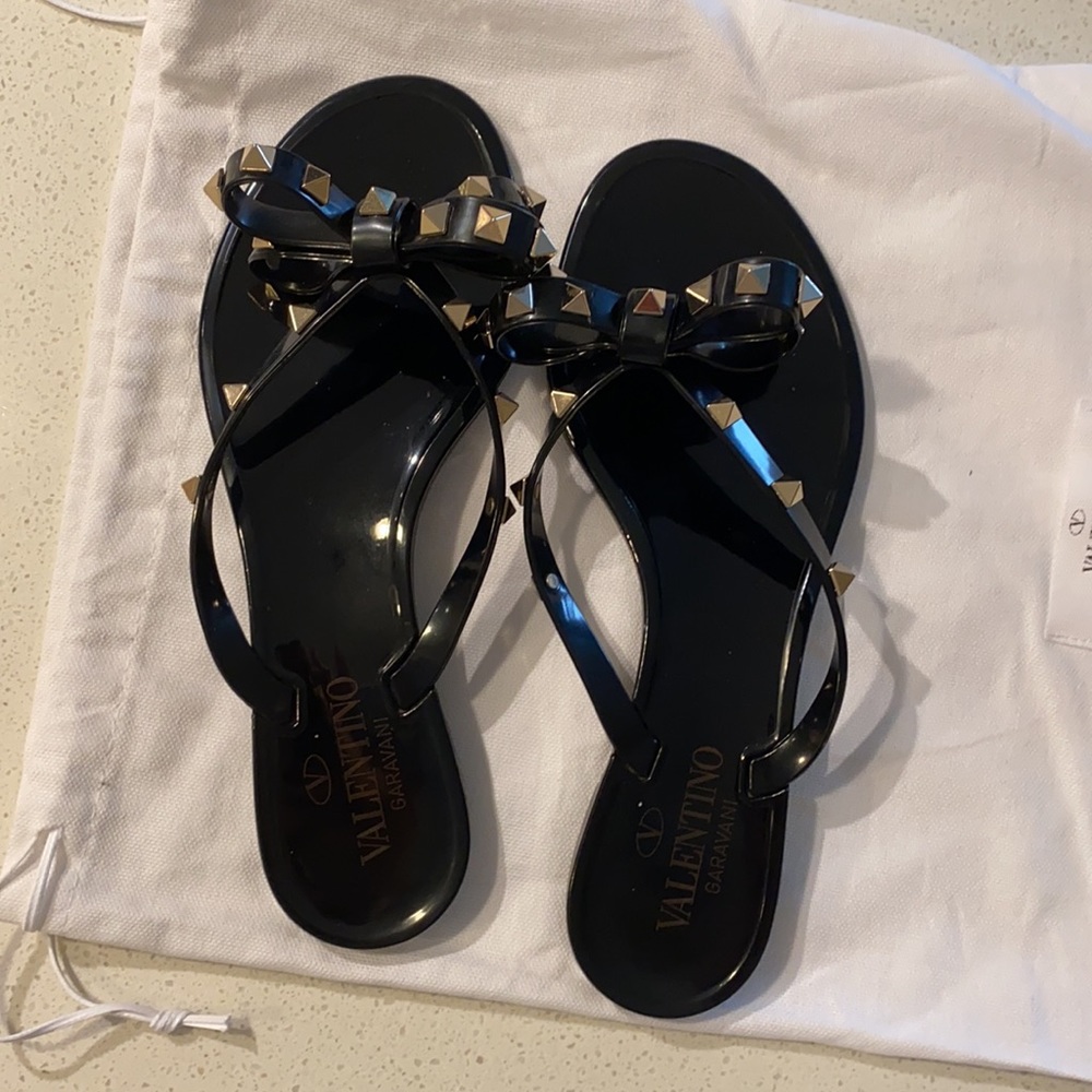 Valentino rubber rockstud thong jelly flip flops BARELY WORN